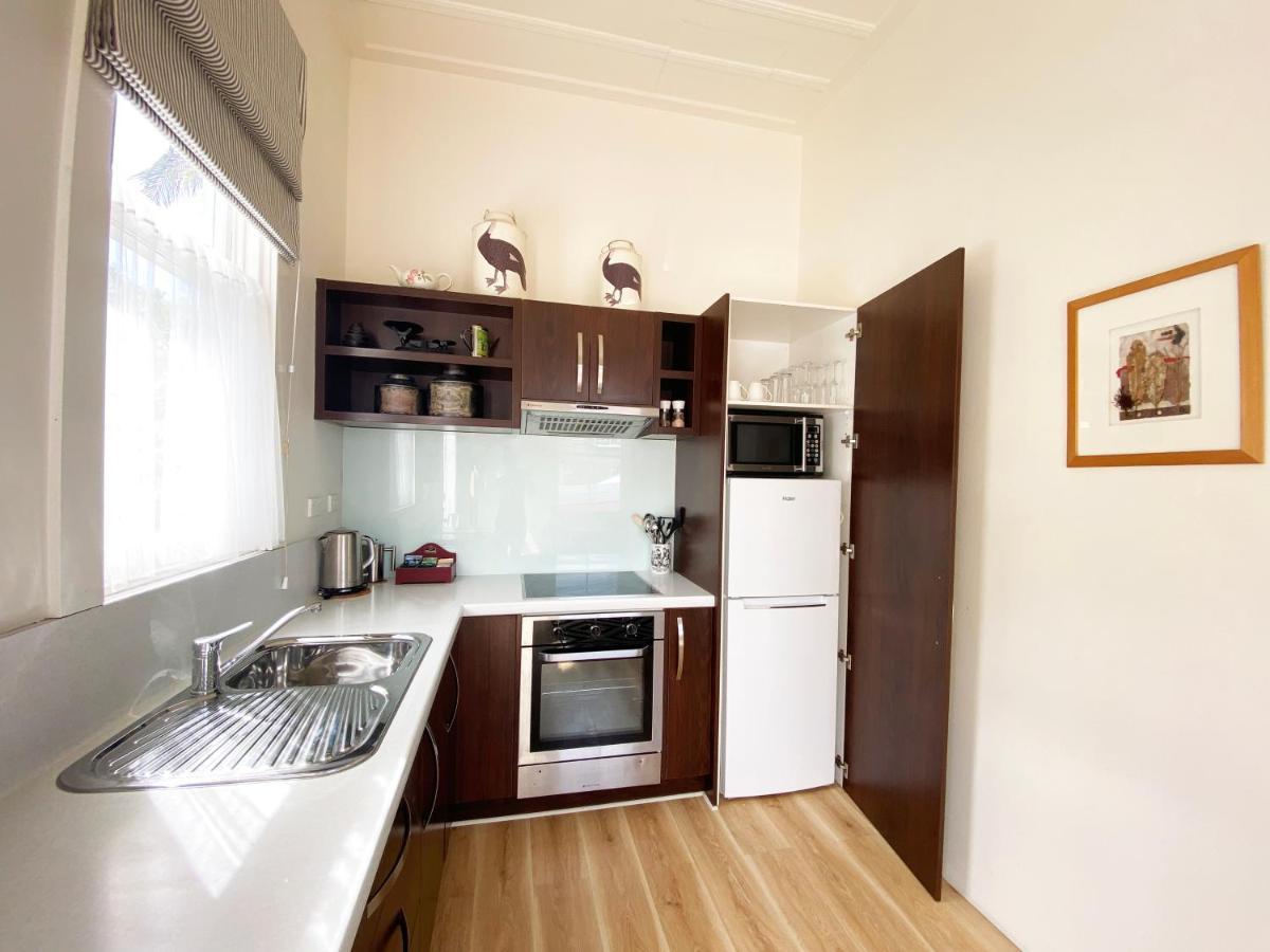 Mangonui Waterfront Apartments Boutique Hotel Extérieur photo