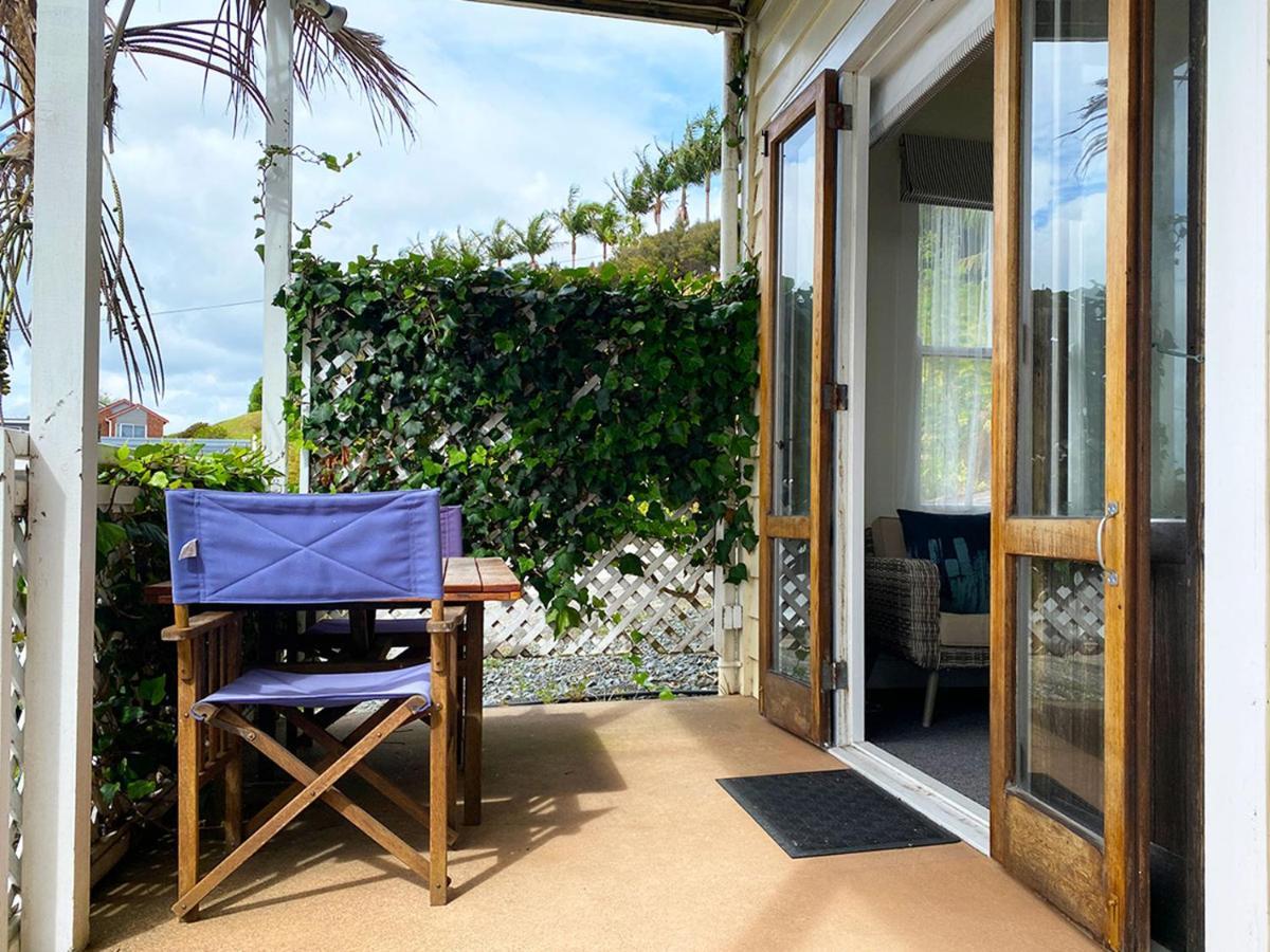 Mangonui Waterfront Apartments Boutique Hotel Extérieur photo