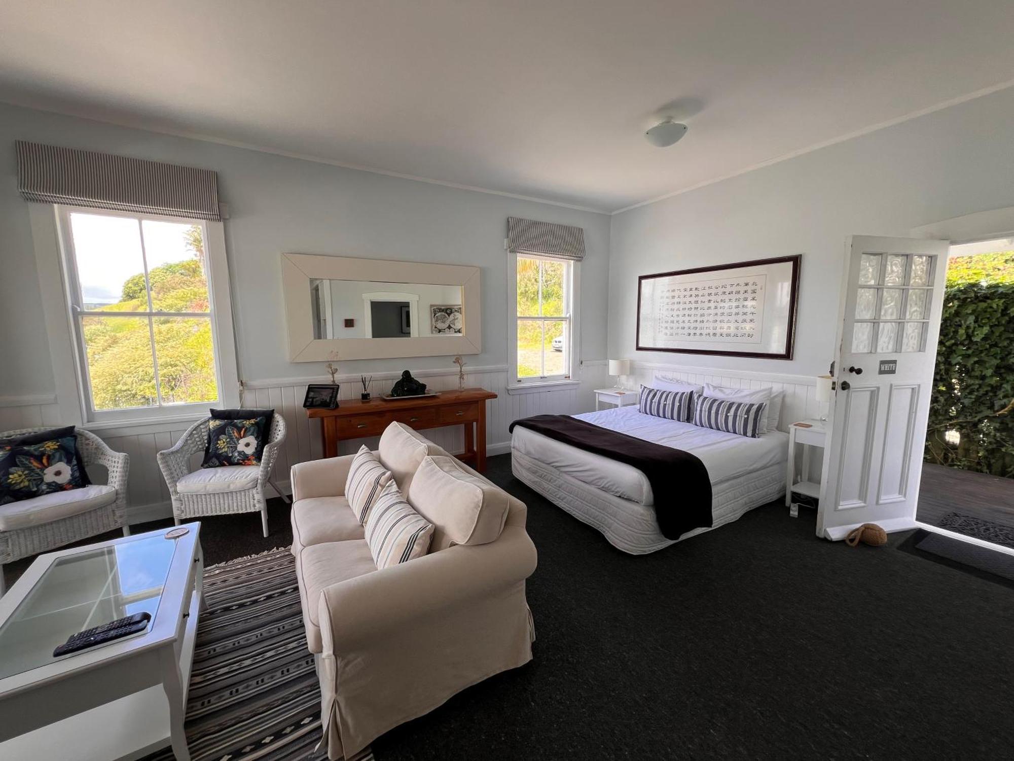 Mangonui Waterfront Apartments Boutique Hotel Extérieur photo