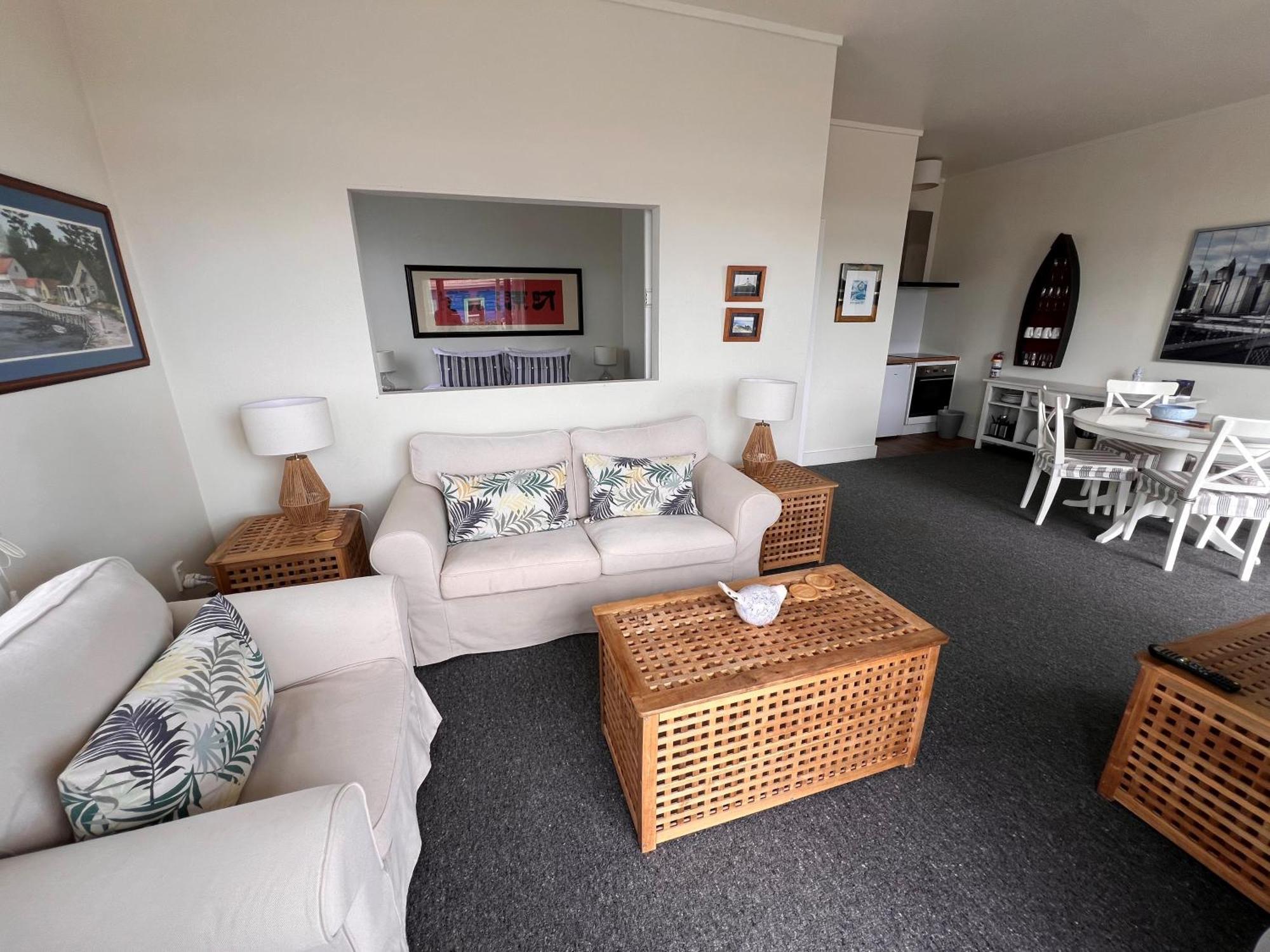 Mangonui Waterfront Apartments Boutique Hotel Extérieur photo