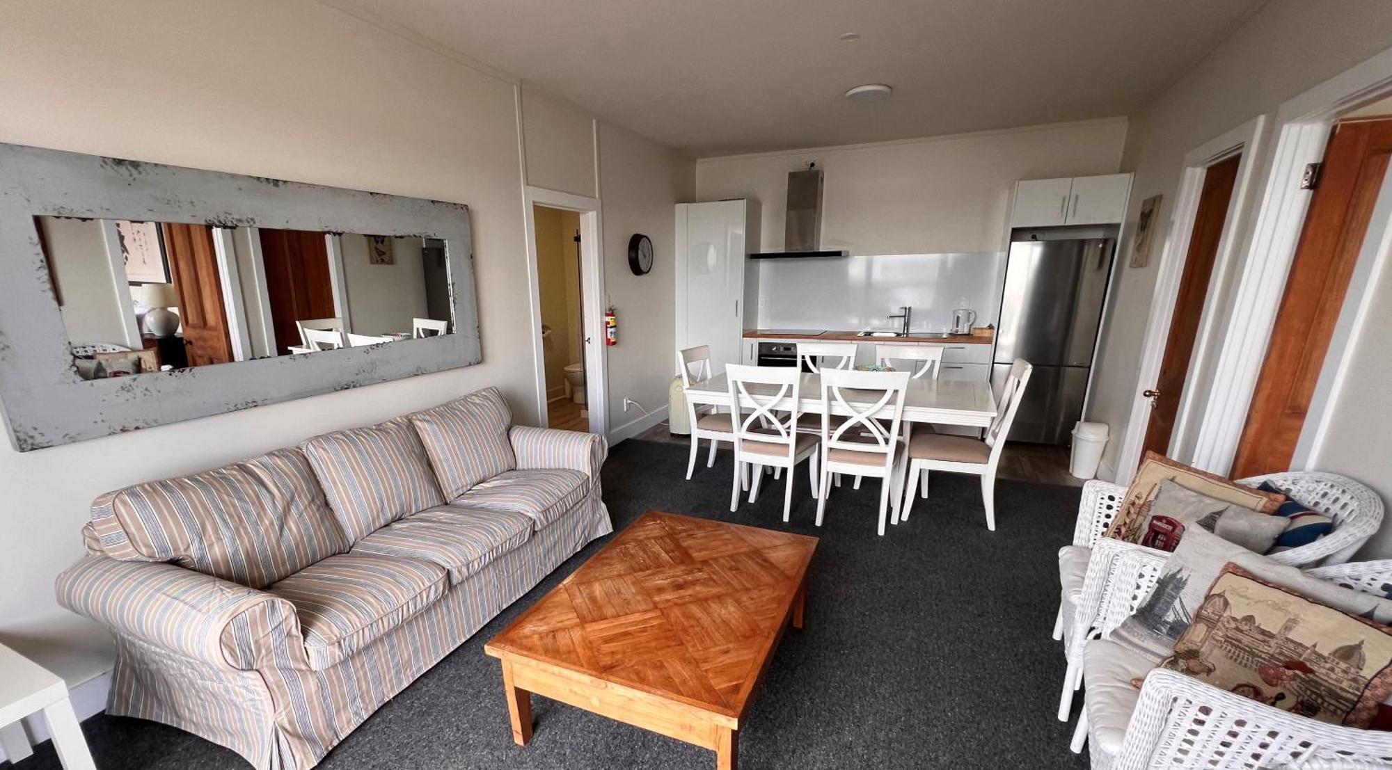 Mangonui Waterfront Apartments Boutique Hotel Extérieur photo