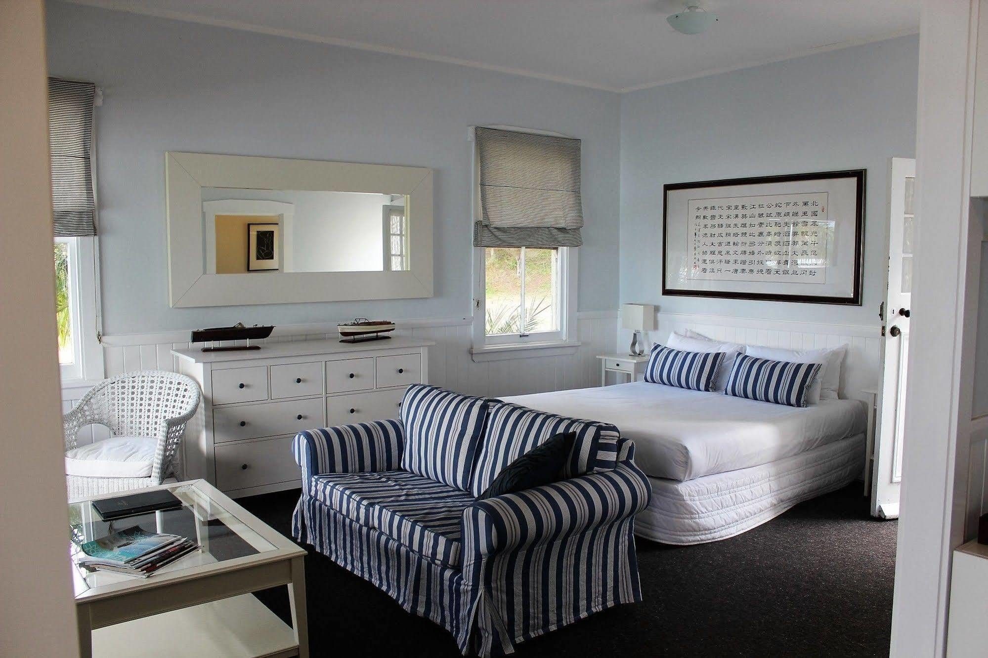 Mangonui Waterfront Apartments Boutique Hotel Extérieur photo